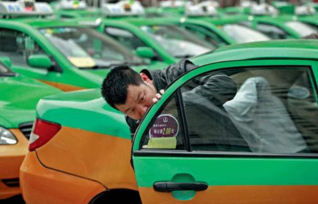 北京的滴滴对出租车司机收费吗,北京的滴滴对出租车司机收费吗现在