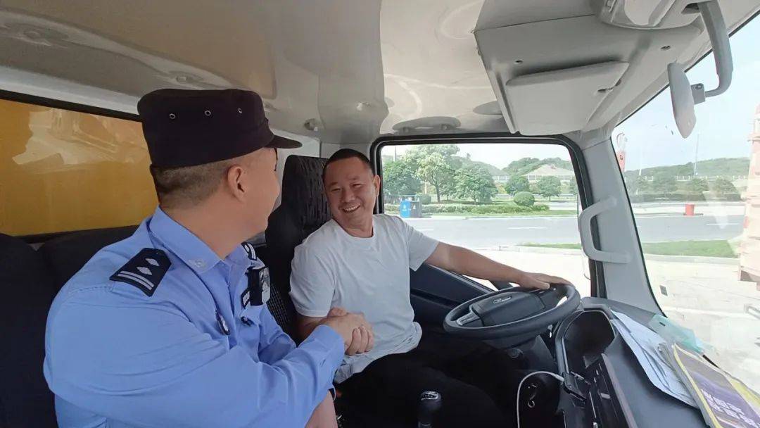 旅程司机端客服电话打不通,旅程司机为什么注册不了