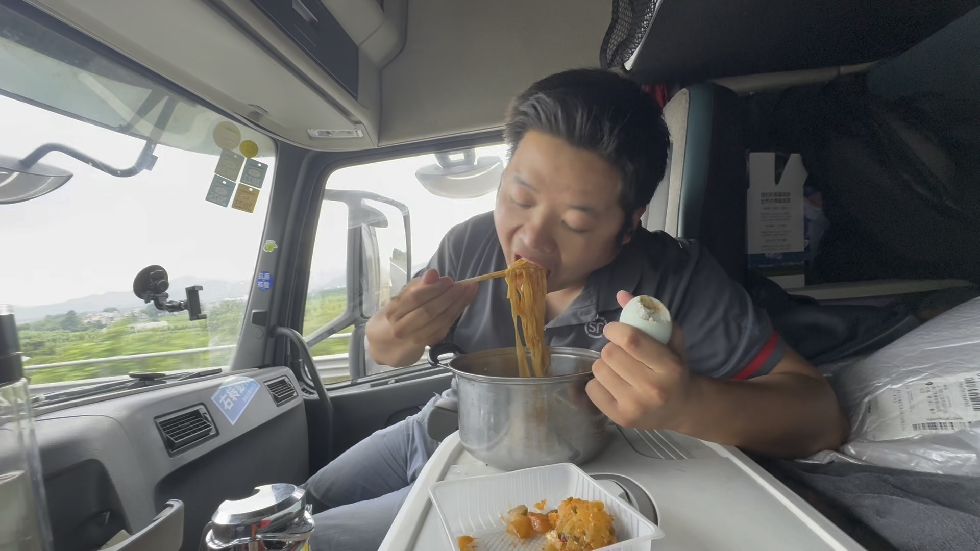大货车司机旅程视频,大货车司机的故事