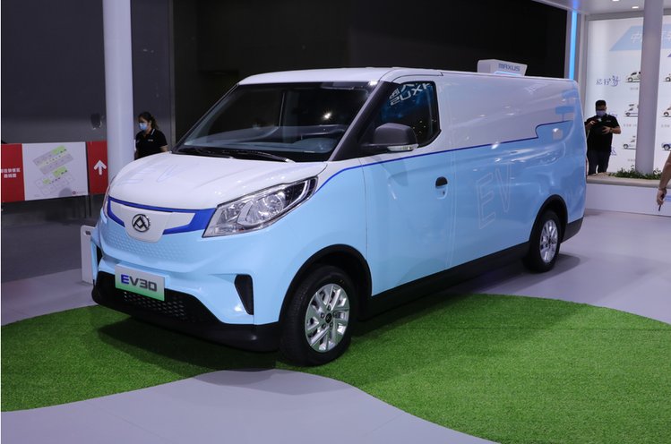 大通ev30货拉拉车贴,新能源货拉拉专用面包车